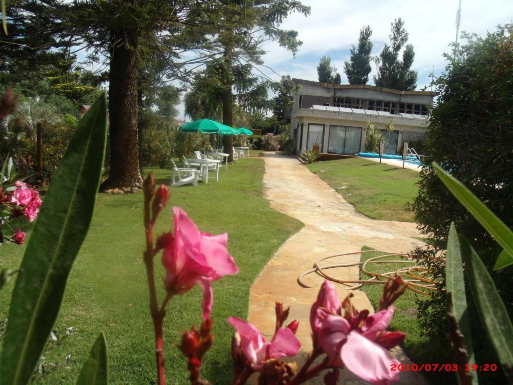 Hotel Puesta Del Sol Punta Ballena Exterior photo